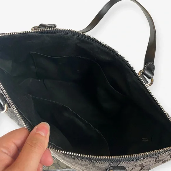 Coach Black Signature Jacquard Tote Shoulder Bag with Leather Trim + zip wallet - Picture 12 of 16